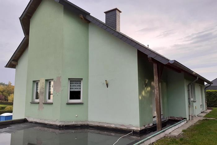 Vor den Arbeiten - Neuer Oberputz und Anstrich