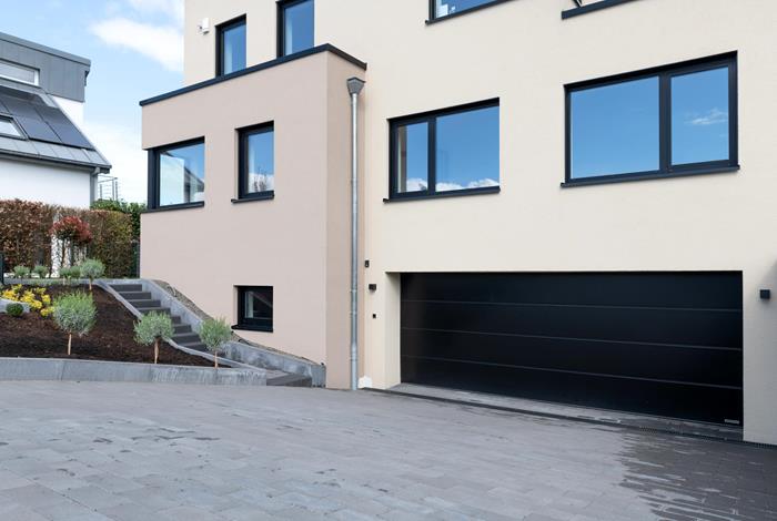 Gestaltung von Garageneinfahrt, Weg und Terrasse